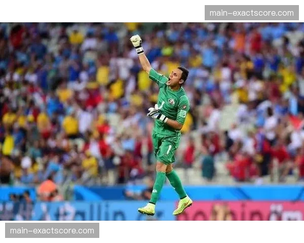 特写：生涯最后一季，纳瓦斯在塞维利亚主场动情告别