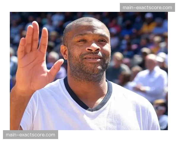 老将PJ·塔克表示将执行球员选项,继续提供锋线防守经验 老将PJ·塔克表示将执行球员选项,继续提供锋线防守经验